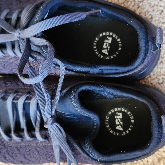 Lululemon APL techloom Phantom shoes. Midnight. Size 6. - Picture 9 of 9